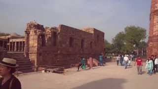 preview picture of video 'CMC Ltd. - Qutub Minar y las ruinas de la antigua ciudad de Lal Kot - Parte 3 (HD)'