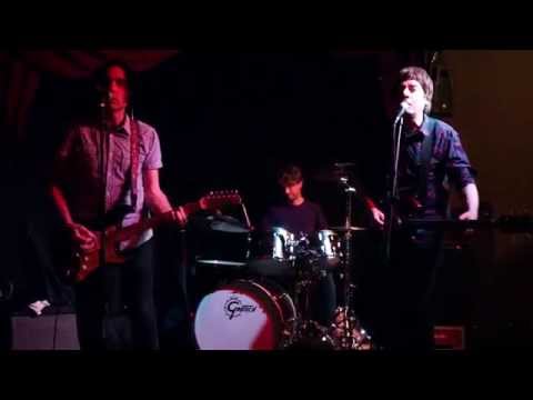 THE INSIDE TRACKS live at 12 GRAD BERLIN '' I'M A STRANGER''