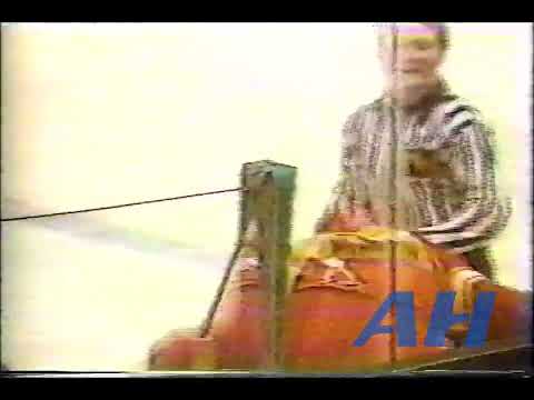 NHL Oct. 27, 1982 Don Maloney,NYR v Tim Hunter,CGY New York Rangers Calgary Flames