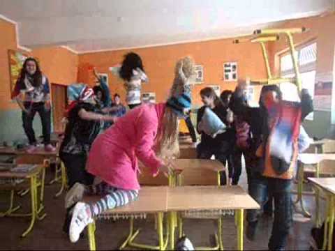Harlem Shake - Turie