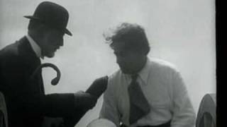 Entr'acte (1924) Video
