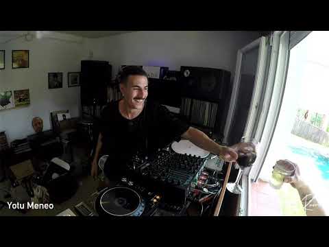 Yotu Meneo - Purple Pool Party