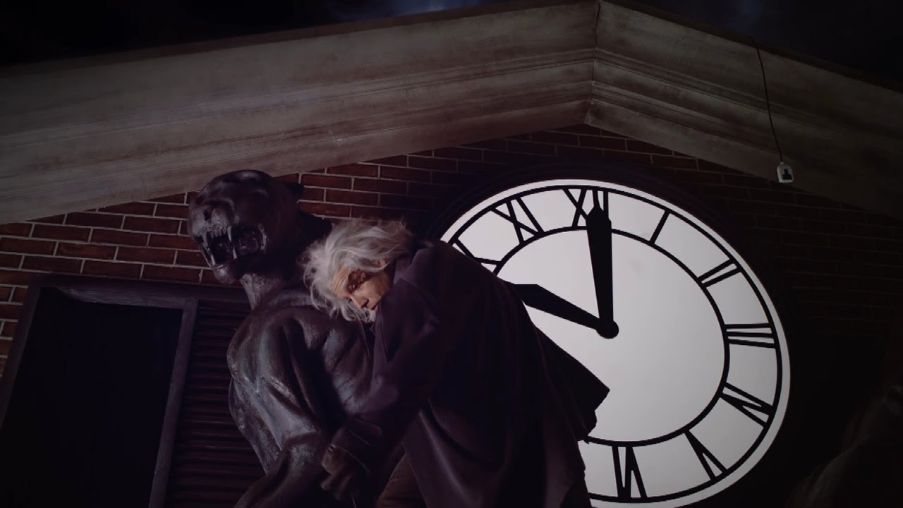 Keith Lemon and Gino D'Acampo recreate the Back To The Future clock scene