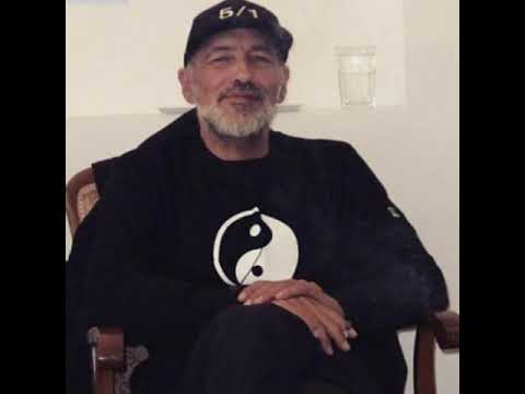 Ra Uru Hu - Line 6th - Role Model (Human Design)