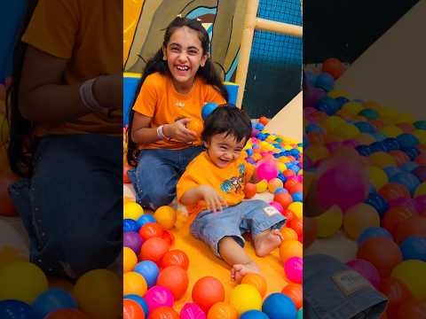 Samayra or Rishabh ye kahan aa gye 😱🤔 #shorts #samayranarula #siblings