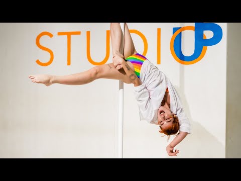Thayane Gusmao – Christmas Showcase 2024 – Pole Dance – Studio UP! Porto