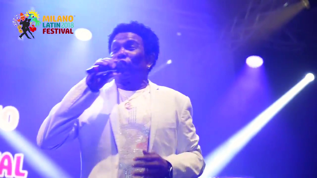 Neguinho da Beija Flor a Milano - part. Everaldo Groove da Fé