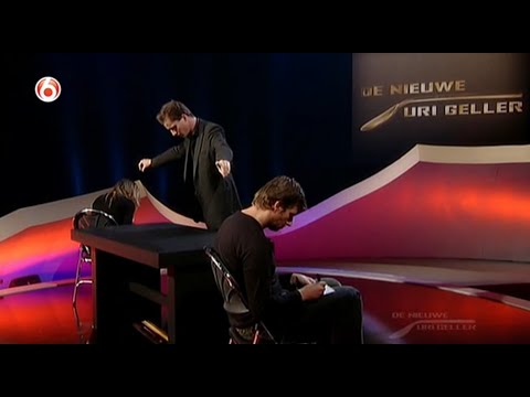 De Nieuwe Uri Geller - Andrew Auditie Act (S03E03)