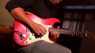 Video thumbnail for Fender Custom Shop Michael Landau 1963 Relic Stratocaster by Swee Lee