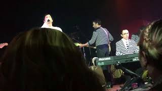 Edith Piaf said it better than me.