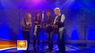 Today Show Gloriana sings Wild at Heart