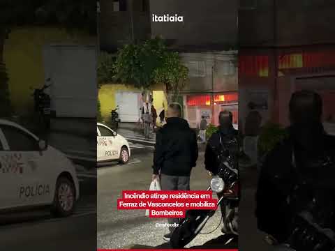 INCÊNDIO ATINGE RESIDÊNCIA NA GRANDE SÃO PAULO E MOBILIZA CORPO DE BOMBEIROS