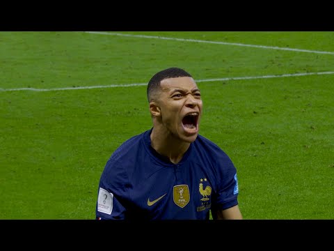 6 Legendary Performances in Football History