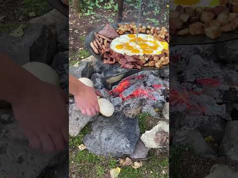 Breakfast is served, who’s in? Huge breakfast in the great outdoor, love that Petromax plate. ASMR