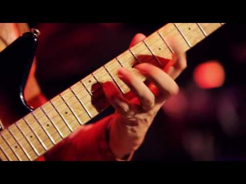 Robertson Brothers - Long Train Running