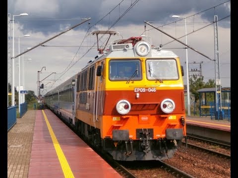 (IC) Kosina EP09-046 mija p.o. Kosina z pociągiem IC 3602 Wyspiański rel. Przemyśl Gł. - Wrocław Gł.