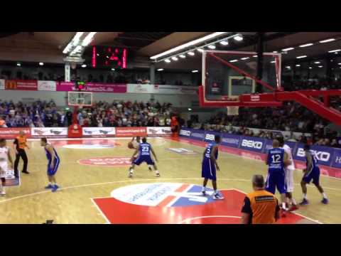 Lti gießen 46ers vs fraport skyliners Saison 2012/2013