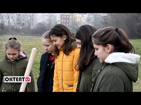 okTENTtv  MLAĐE PIONIRKE ZASADILE JELKU U GRADSKOM PARKU