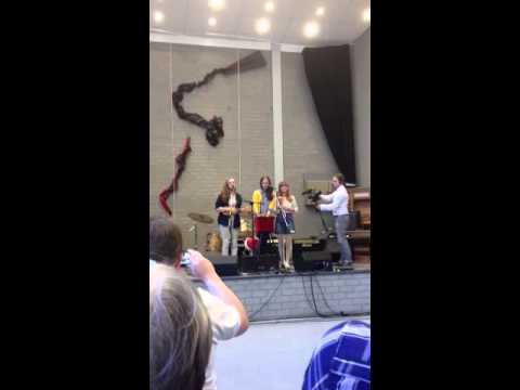 MEETMYAPPLETREE - like birds do