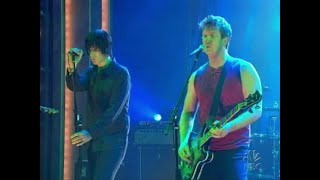 Queens of the Stone Age - Burn The Witch (live on Conan 2005)