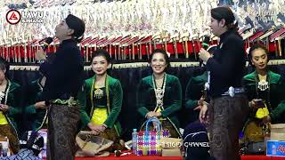 Download lagu LIMBUKAN TRIO JO ( DUO JO & JOLANG ) SOYO TAMBAH GAYENG mp3