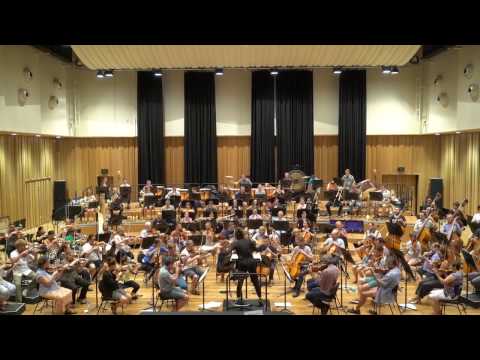 In rehearsal: Alondra de la Parra and QSO play Mahler 1