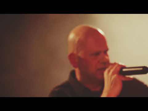 Beborn beton - She cried (official Video)