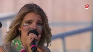 Q-Beach House: Emma Bale - Fortune Cookie (Live bij Q)