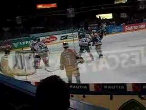 Tappara-Ässät 1.3.2007 Benoit maalintekijänä