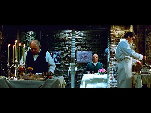 Red Dragon (2002) - Prison Cell Meal Table Service scene