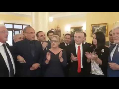 Majko-Meta: Lule Lule Maca Macën