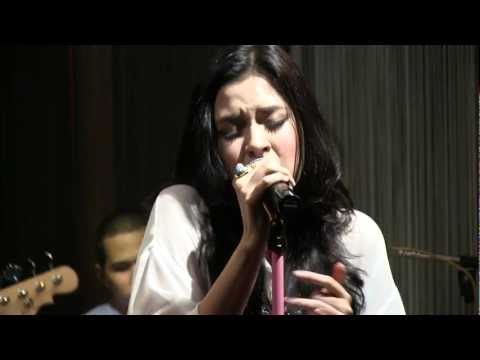 Raisa with BLP - Woman's Worth @ Mostly Jazz 12/07/12 [HD]