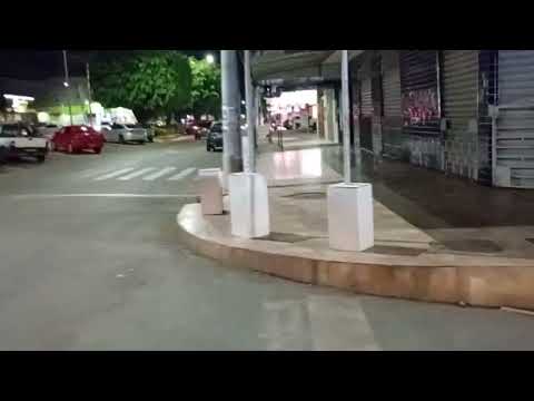 No centro de cidade Ocidental Goiás, Vou comprar umas coisas alí 