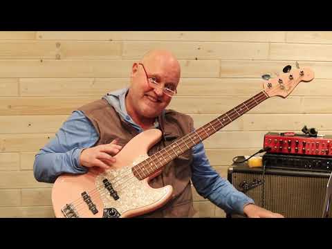 Real Bass Lessons 199 - Jazz Soloing over a Funky Groove