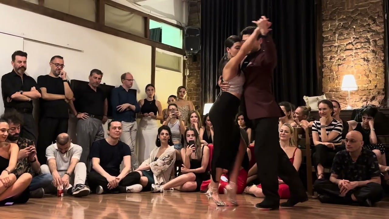 Video thumbnail for Nana Urigaeva - Onur Gümrükçü - Vieja Porton (3/4)