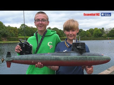 SKIPJACK class U.S. Nuclear Submarine (RC Sub Drivers Harry and Adam)