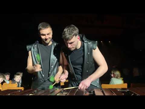 Sudar Percussion Show - Među publikom