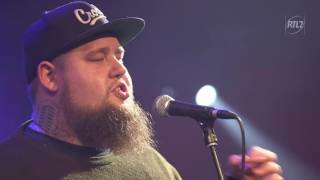 Rag&#39;n&#39;bone man : Human en acoustique dans le Drive RTL2