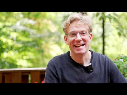 Johannes Moser introduces Dutilleux's “Tout un monde lointain”