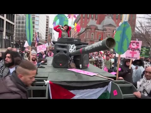 Protesters attend 'People's March' in Washington | REUTERS