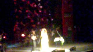 LONGE DEMAIS - VANESSA DA MATA E MARIA GADÚ