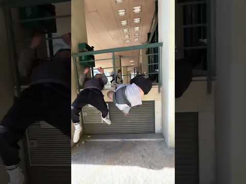 🇵🇹 Sliding in Lisbon #parkour #storror