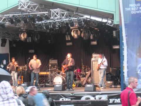 The Bishops - Sadness Grows