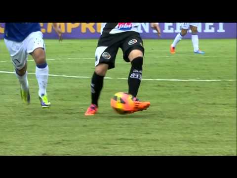 Dribles espetaculares de Everton Ribeiro contra a Ponte Preta