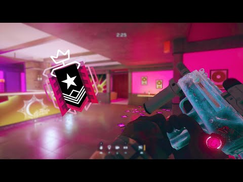 THE BEST CHAMPION CONSOLE PLAYER: PS4 Ranked Highlights - Rainbow Six Siege