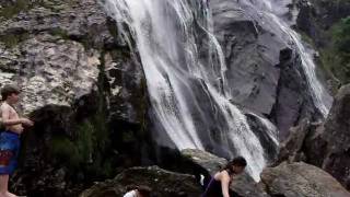 preview picture of video 'Powerscourt Waterfall'