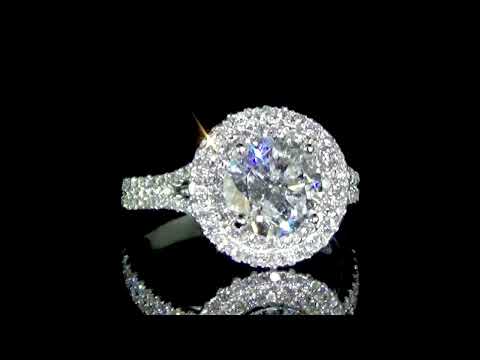 Lady's 18k White Gold Halo Style 2.02ct Diamond Ring