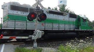 preview picture of video 'CITX (ex GCFX, exx CN) SD40-2 leading a Southbound Manifest'