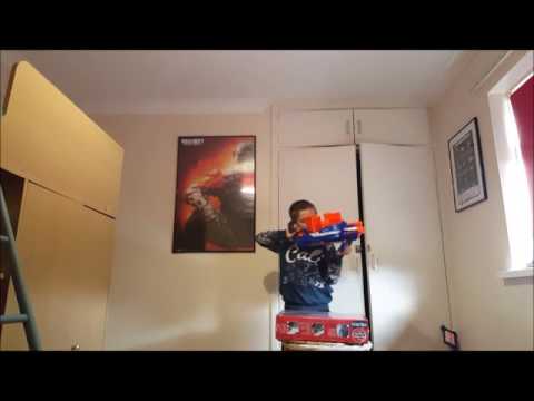 The Lion's Den's Zachary Miles NERF N-Strike Elite Hail-Fire Review