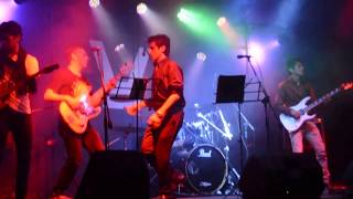 Another brick in the wall - Trasmundanos